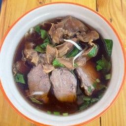 ก๋วยเตี๋ยวหมูตุ๋นต้นไทรคลอง2 นายซัน (สาขา6) สาขา6