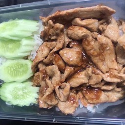 หมูกระเทียม