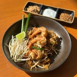 ผัดไท "Pad Thai"