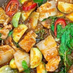 ข้าว พริกแกงมะเขือเปราะ+หมูสามชั้น