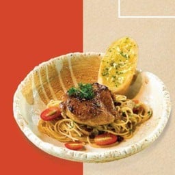 สปาเก็ตตี้ผัดพริกแห้ง ไก่ย่าง