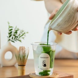 A Coconut Blend (น้ำมะพร้าวสด)