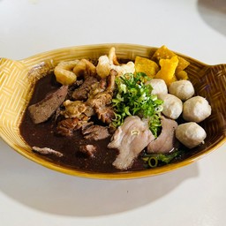 ก๋วยเตี๋ยวหมูรวม