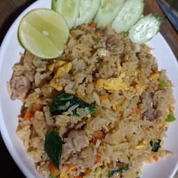 ข้าวผัดหมู