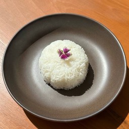 ข้าวหอมมะลิ (จาน) “Jasmine Rice”