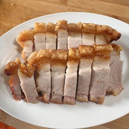หมูกรอบ