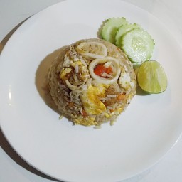 ข้าวผัดทะเล