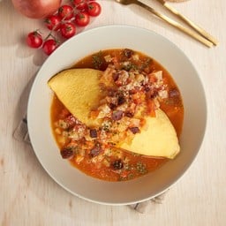 ข้าวห่อไข่ในซุปมินิสโตรเน่