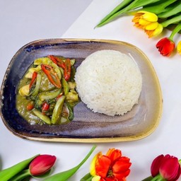 ข้าวแกงเขียวหวานไก่