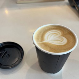 ลาเต้ ร้อน  (Hot Latte)