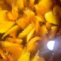 แกงส้มกุ้งมะละกอ (กับข้าว)