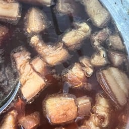 ไข่พะโล้ (กับข้าว)