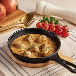 สวีดิชมีทบอลราดซอสอบชีส