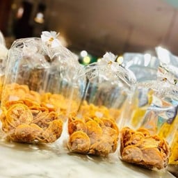 ถั่วทอดแป้งบาง