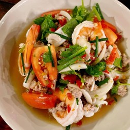 ยำวุ้นเส้นรวมมิตร