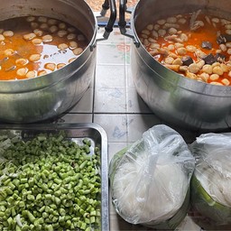 ขนมจีนน้ำยา แม่ไพบูลย์