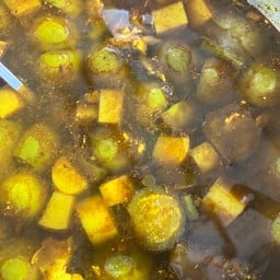 แกงไตปลา (กับข้าว)