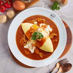 ข้าวห่อไข่ราดซอสครีมสโตรกานอฟไก่