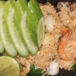 ข้าวผัดทะเล