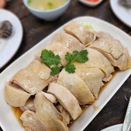 ชุดข้าวมันไก่สิงค์โปร์