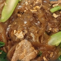ผัดซีอิ้วหมู
