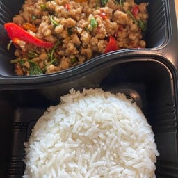 ข้าวราดกระเพราหมูสับ