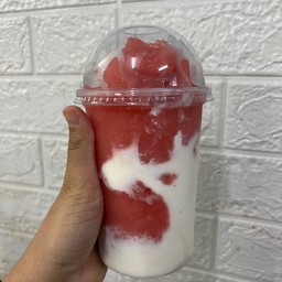 Strawberry Yogurt Smoothie