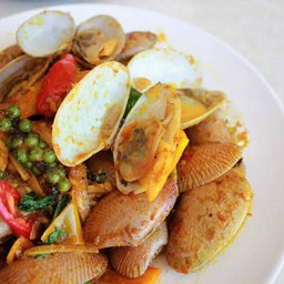 ผัดฉ่าหอยลาย