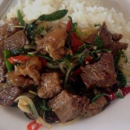 กะเพราเนื้อตุ๋น