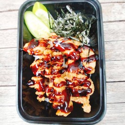 ข้าวไก่กรอบซอสเทอริยากิ+สาหร่าย (ไม่เผ็ด)