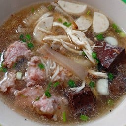 ก๋วยจั๊บอุบลซอย8 ก๋วยจั๊บอุบลซอย8