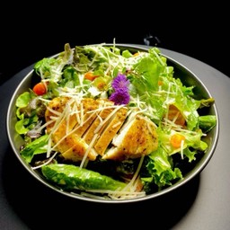 ซีซาร์สลัดอกไก่