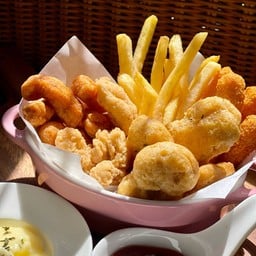 Eating Easy กินเล่น ง่ายๆ