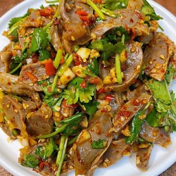 030 ยำกึ๋นไก่ 凉拌鸡胗