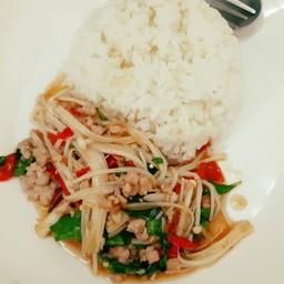 ข้าว + ผัดกะเพราหมูสับเห็ดเข็มทอง