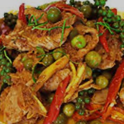 ผัดเผ็ดหมูป่าราดข้าว