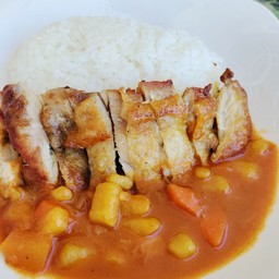 แกงกะหรี่ไก่สเต็ก