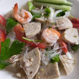 ยำวุ้นเส้น หมูยอ หมูสับ กุ้ง