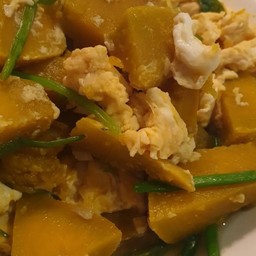 ผัดฝักทองใส่ไข่ (กับข้าว)