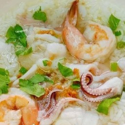 ข้าวต้มทะเลทรงเครื่อง