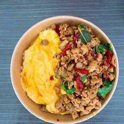 กระเพาหมูสับไข่ข้น