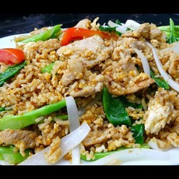 ข้าวผัดหมู(สามารถเลือกเนื้อสัตว์ได้คะ)