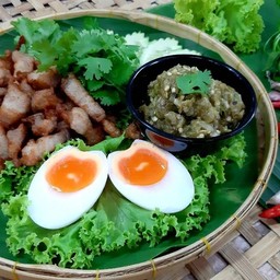 สามชั้นทอดน้ำพริกหนุ่ม(ชุด)