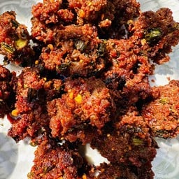 ลาบเนื้อทอดเเล้ว500กรัม