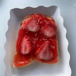 ปังปิ้งสตอเบอรี่