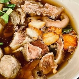 เกาเหลาเนื้อพิเศษ