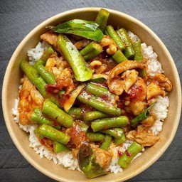 พริกแกงหมูชิ้น