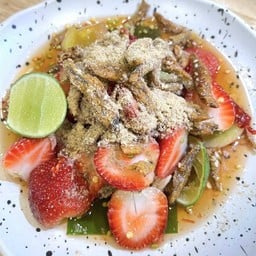 ตำไทยสตรอเบอรี่ปลากรอบ