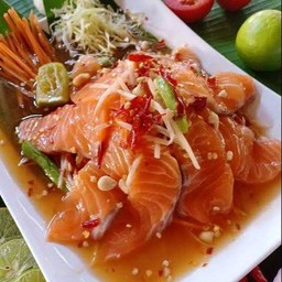 ลาบปลาแซลมอน