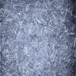 น้ำแข็งเปล่าพร้อมแก้ว